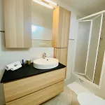 Dimora Concept - Beautiful Flat With Terrace And Sea View - Free Parking Génova
