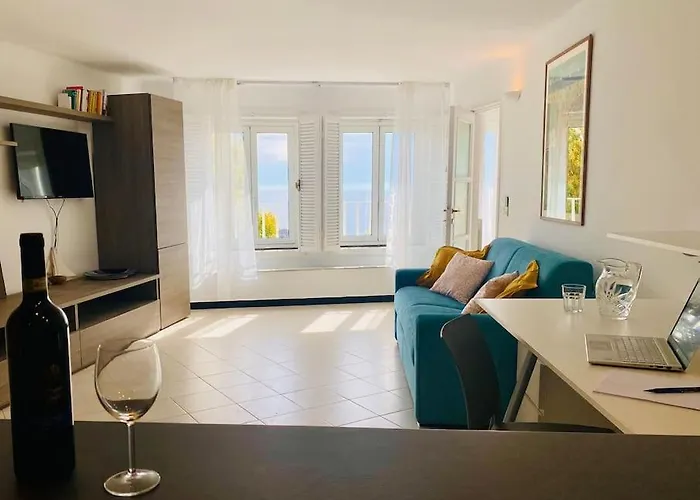 Dimora Concept - Beautiful Flat With Terrace And Sea View - Free Parking Apartment
