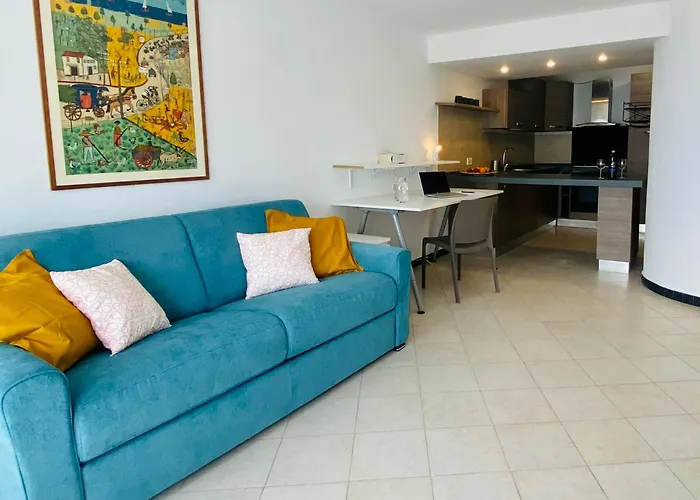 Dimora Concept - Beautiful Flat With Terrace And Sea View - Free Parking Appartement *